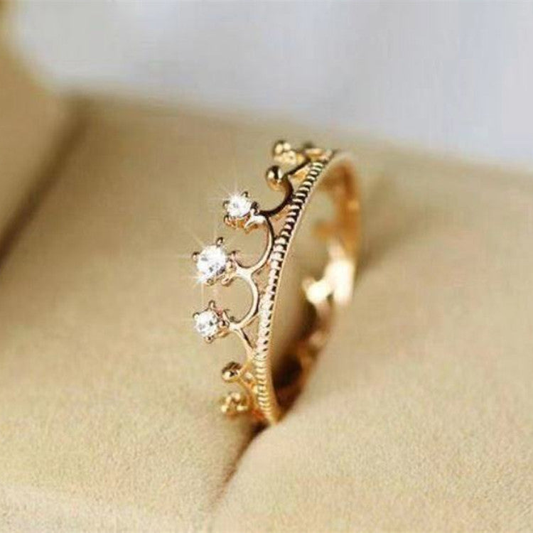Women's Simple Fashion Crown-Shaped Ring